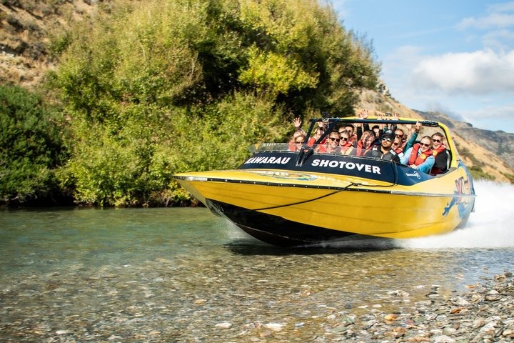 60 Minute Jet Boat Ride on the Kawarau and Shotover Rivers - Photo 1 of 11